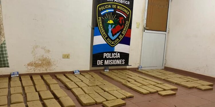 La Policía secuestró marihuana a orillas del Río Paraná