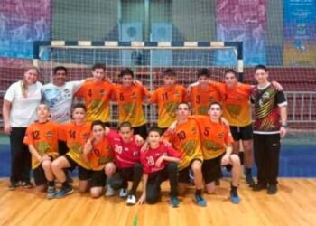 La sub-14 de Handball y Hockey masculino de Jardín América, clasificados a Mar del Plata