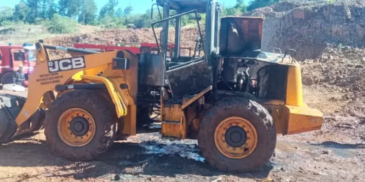 Jardín América: se incendió una máquina de la municipalidad