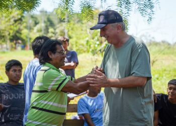 Passalacqua visitó la aldea Tacuapí en Ruiz de Montoya