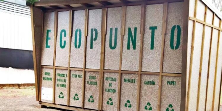 Santacruz: “Somos la primera provincia en financiar a sus Municipios con la construcción de Ecopuntos”