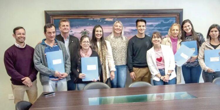 Alem tiene nuevos beneficiarios de microcréditos solidarios