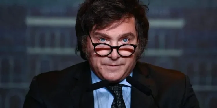 La Ley Ómnibus establece la “emergencia pública”, que otorga superpoderes a Milei hasta diciembre de 2025