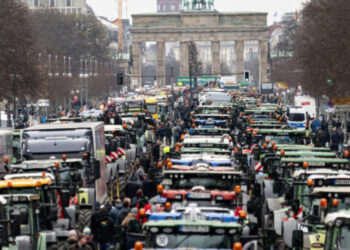 Tractorazo en Alemania: agricultores protestaron por quita de subsidios al diésel agrícola