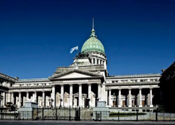 LIDERAR EL CONSENSO CRÍTICO