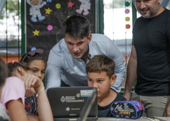 Romero Spinelli aseguró que la provincia trabaja en “futuros convenios” con empresas de Elon Musk