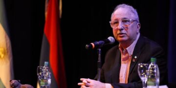 Hugo Passalacqua deja afuera del Parque de la Salud a Carlos Rovira, Lalo Stelatto y Martín Cesino